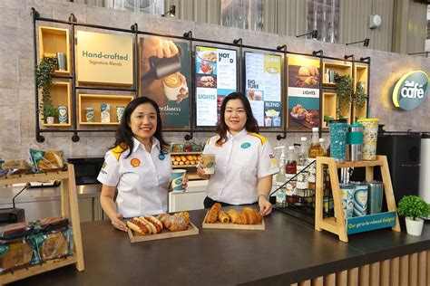 the café | hyatt regency manila, city of dreams reviews|The cafe .